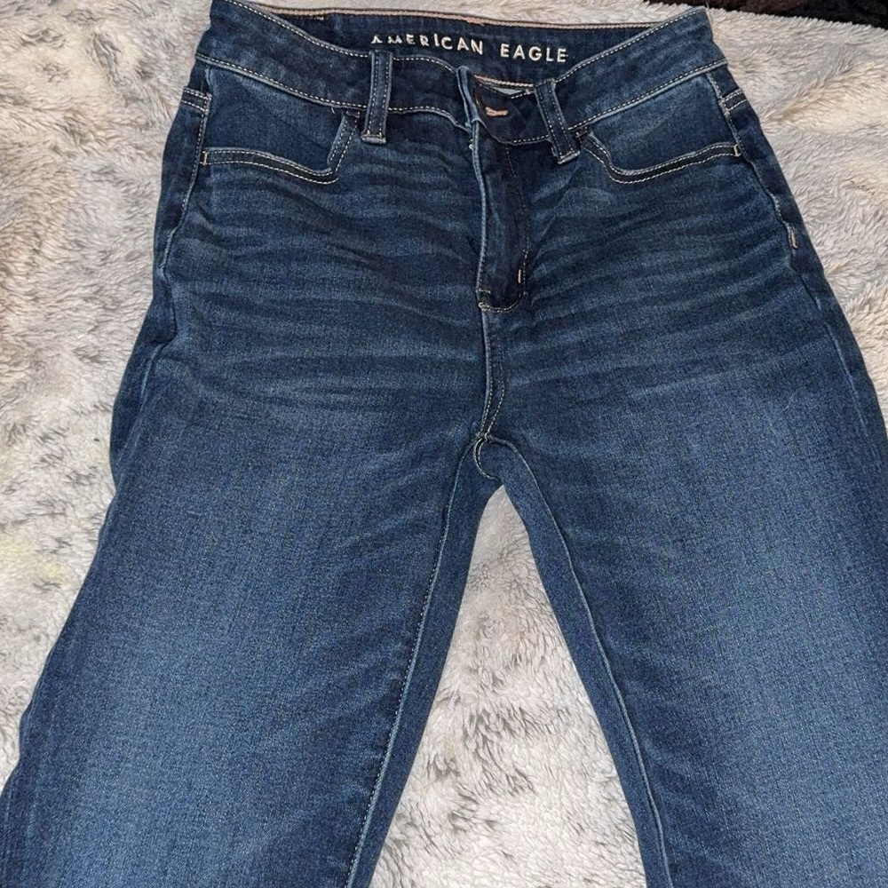 Woman’s American eagle skinny jeans